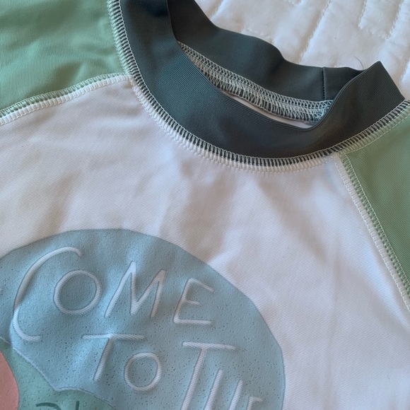 StarWars Baby Yoda GAP matching Swim Shorts and Rash-guard - Picture 9 of 12